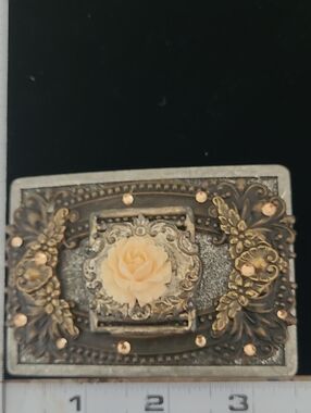 Western Rhinestone Metal 3D Vintage Floral Design Buck Belt A Stone Is Missing